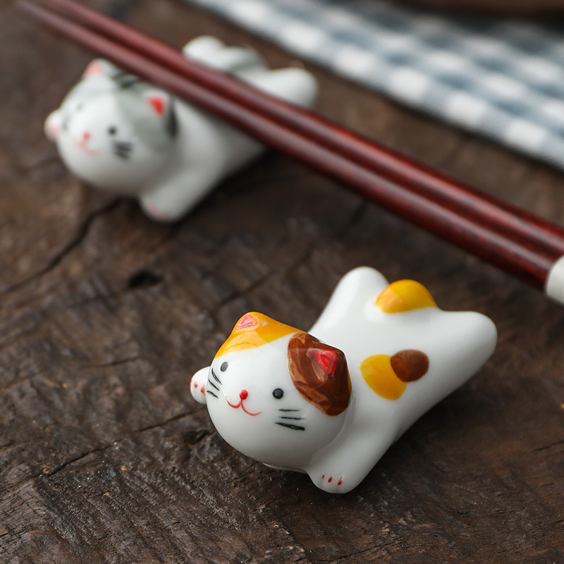 フライングキャットセラミック箸置き和風かわいい招き猫ホルダー - Home Improvement Kitchen のレビューと価格