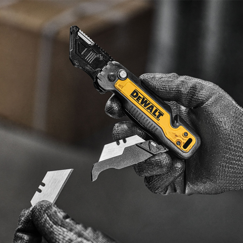 DEWALT DWHT10992 プッシュ＆フリップ式折りた - Home Improvement Outlet Stores のレビューと価格